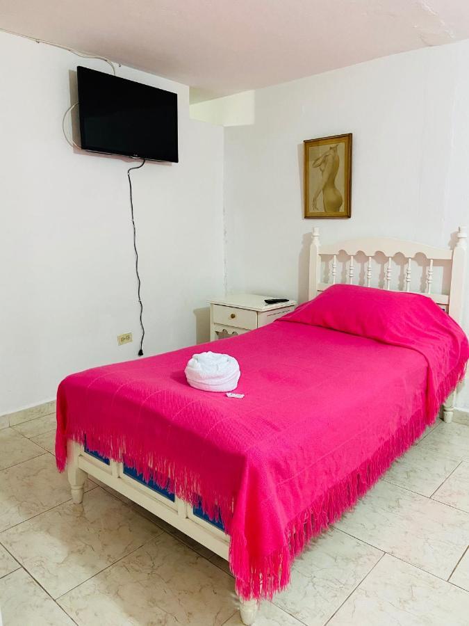 Vivienda Turistica El Zocalo Apartment กัวตาเป ภายนอก รูปภาพ